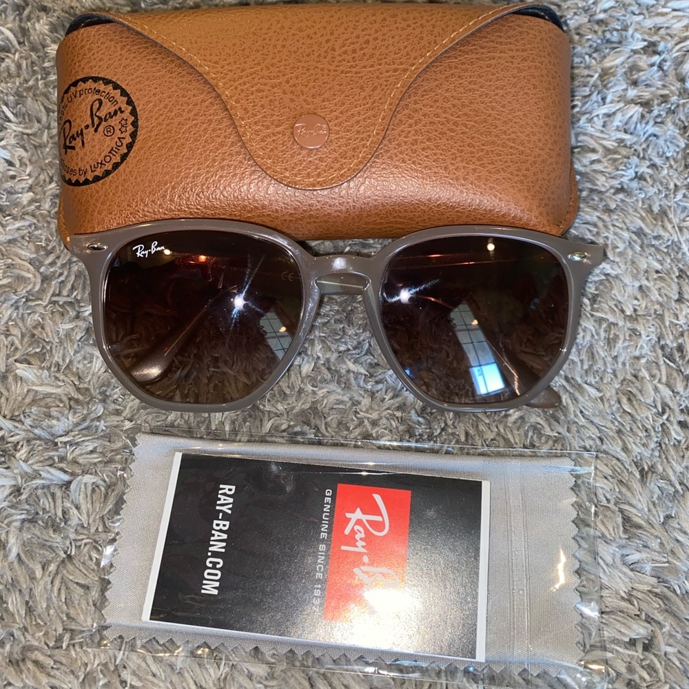 Ray ban RB4306